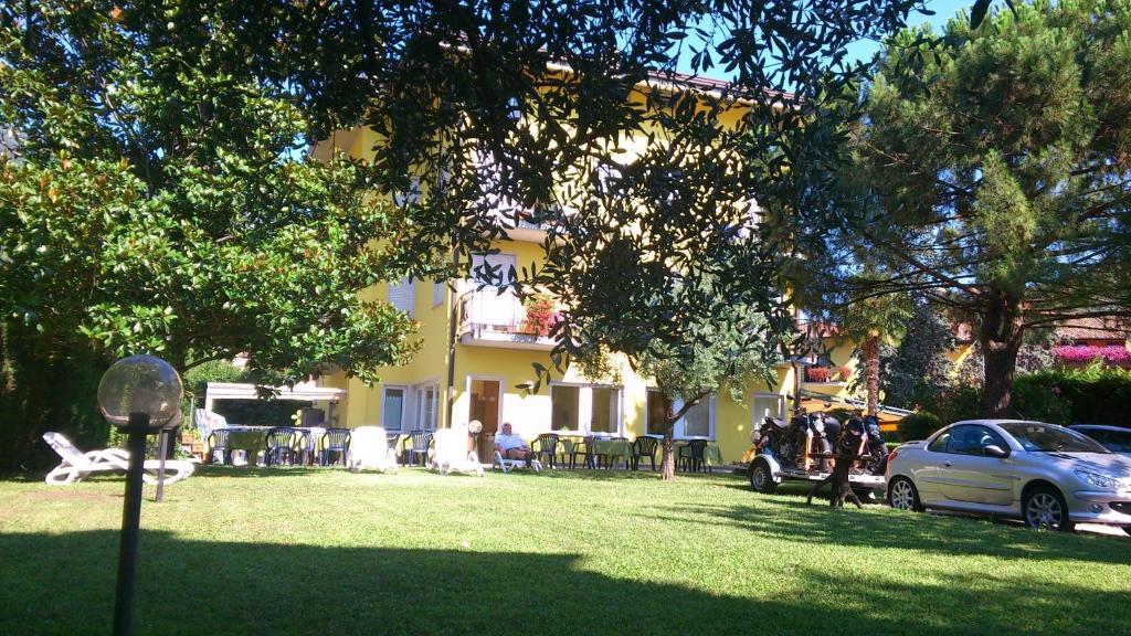 Hotel Toresela Bike Am Gardasee Torbole Sul Garda Extérieur photo